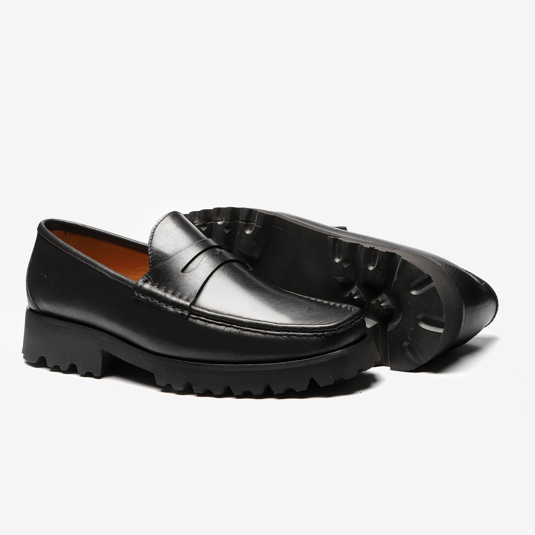 Loafer Casual Tratorado Preto - Oliver